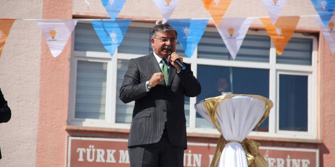 Milli Eğitim Bakanı İsmet Yılmaz: