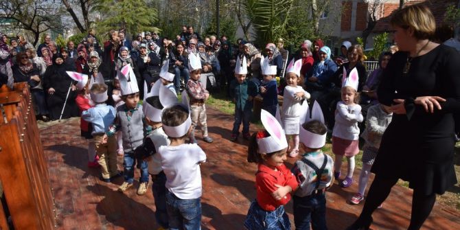 Minikler Ve Büyükleri Buluşturan Etkinlik