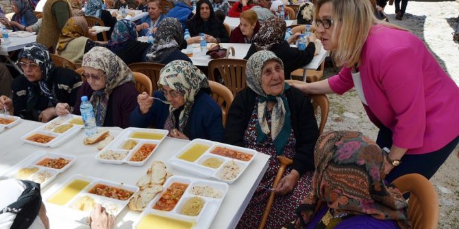 Milas’ta Yaşlılara Saygı Etkinliği Yapıldı