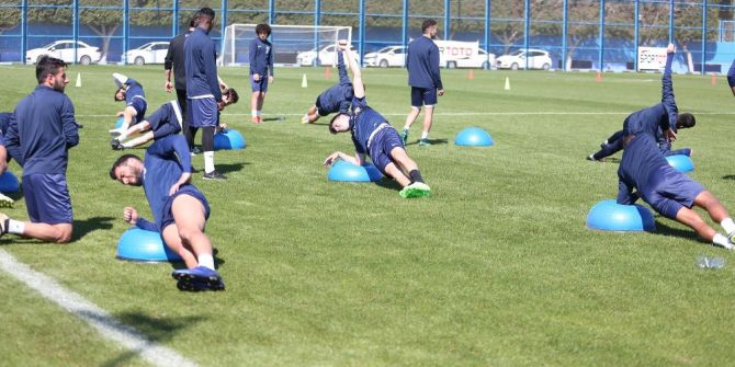 Emrullah Şalk: “Penaltıda Kaleyi Geçmemeyi Dahi Düşündüm”