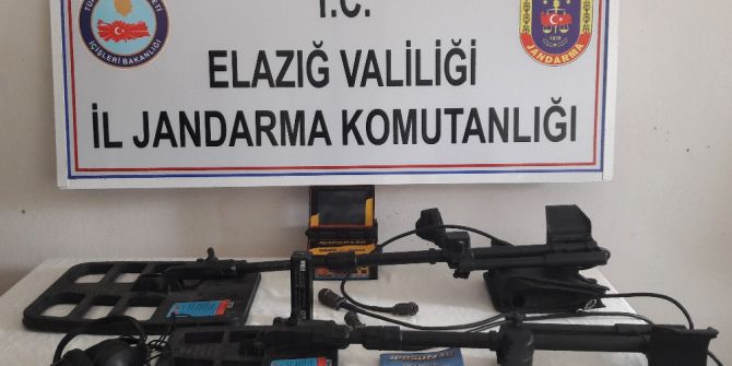 Defineciler Dedektör İle Yakalandı