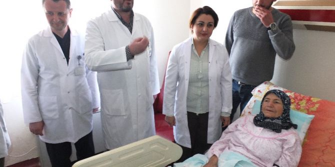 Karnından 15 Kiloluk Kitle Çıktı