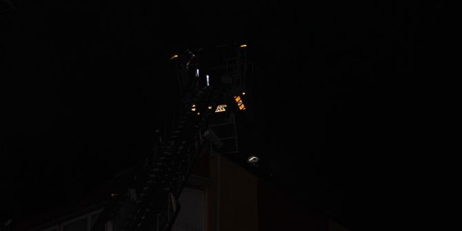 Güngören’de Çatı Yangını