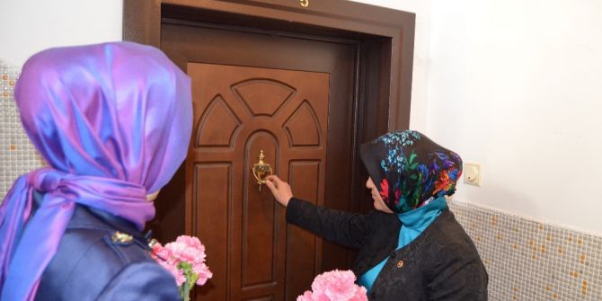 Çat Kapı Yeni Anayasayı Anlattı