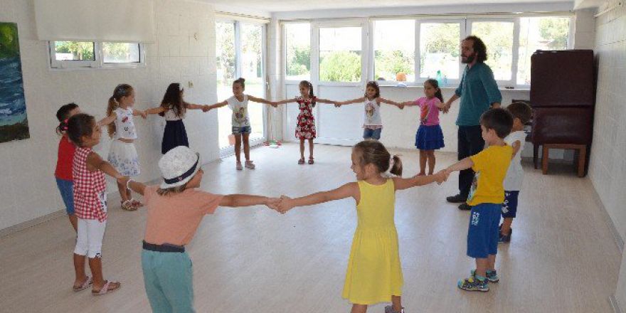 Kuşadası’nda Drama Kursları Başladı