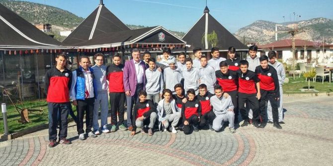 Başkan Duymuş’tan Sporculara Jest