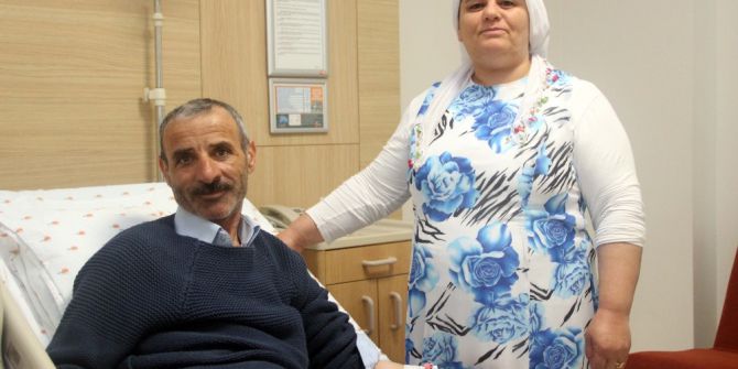 Metal Yemek Borusuyla Hayata Tutundu