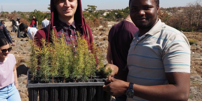 Esogü Tömer’de Türkçe Öğrenen Öğrenciler 500 Fidanı Toprakla Buluşturdu