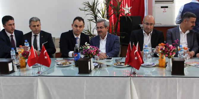 Ünüvar, Sağlık Çalışanları İle Buluştu