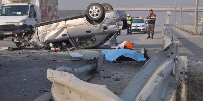 Yollar Kan Gölüne Döndü: 700 Ölü