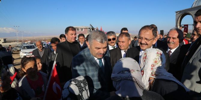 Bakan Özhaseki Ve Başkan Çelik Yeşilhisar’da