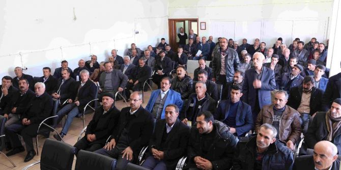 Varto Kaymakamı Çetin Köy Ve Mahalle Muhtarları İle Bir Araya Geldi