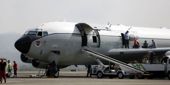 Endonezya Uçağı Acil İniş Yaptı