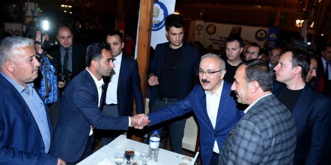 Bakan Elvan, Tarsus’ta İşadamlarıyla Buluştu