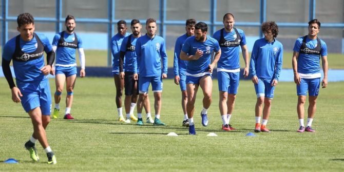Adana Demirspor, Hazırlıklarını Tek İdmanla Sürdürdü