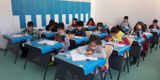 İkra Koleji Bursluluk Sınavı Yaptı