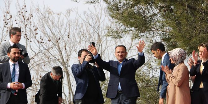 Adalet Bakanı Bekir Bozdağ Silivri’de Halka Hitap Etti