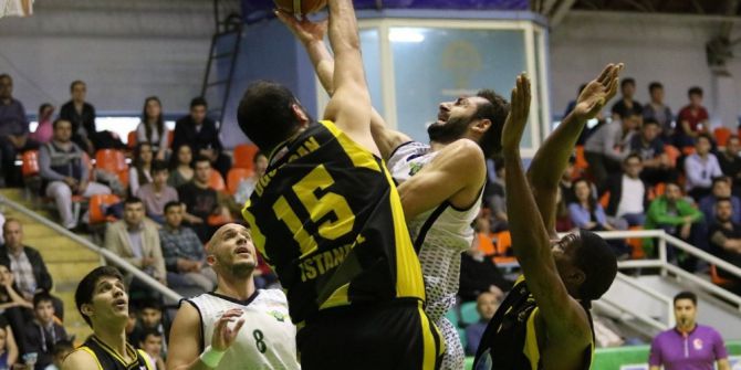 Akhisar Belediyespor, Smith İle Kazandı