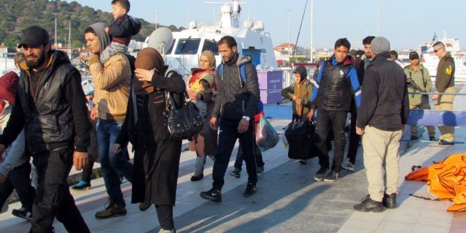 Çeşme’de 67 Göçmen Botları Batmak Üzereyken Kurtarıldı