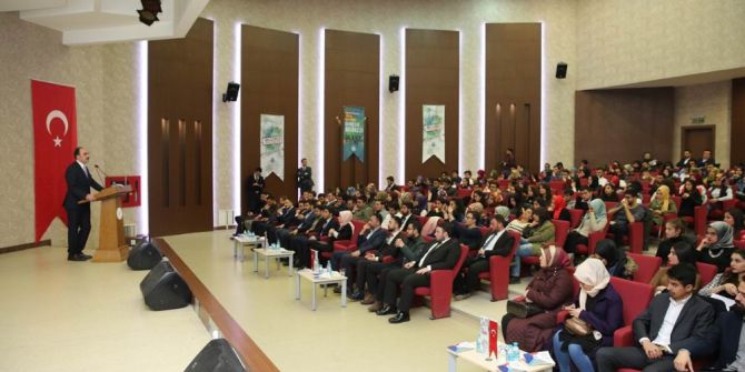 Başkan Altay, “Gençler Bize Selçuklu Medeniyetinin Emanetidir”