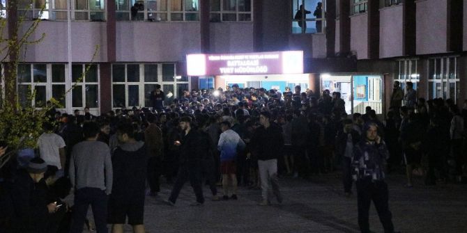 Üniversite Öğrencilerinden ‘Yemek’ Eylemi