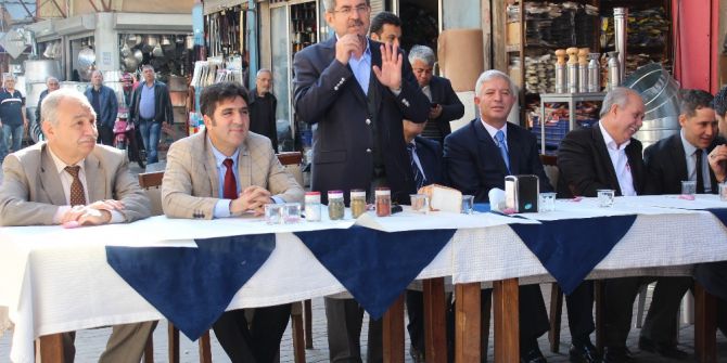 Ünüvar: “Dar Ayakkabı Ayağı, Dar Anayasa Milletimizi Bunaltır”