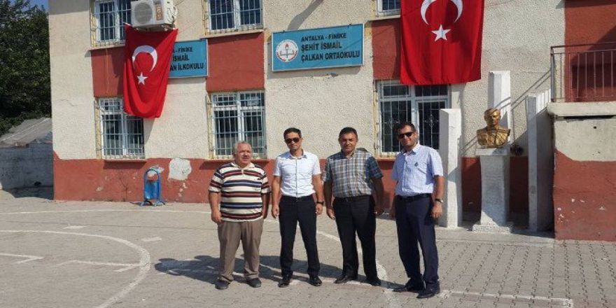 Finike Milli Eğitim Müdürü Karataş, Okulları Geziyor