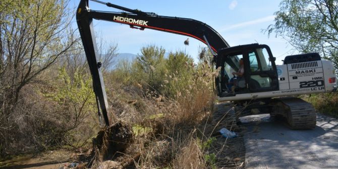 Dere Temizlendi, Tarlalar Taşkın Riskinden Korundu