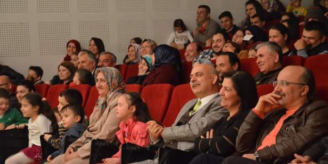 Demirci’de Kahkaha Tufanı