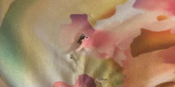 Antalya İl Başkanı Rıza Sümer, Paylaştığı Yırtık Başörtüyle Saldırıyı Kınadı