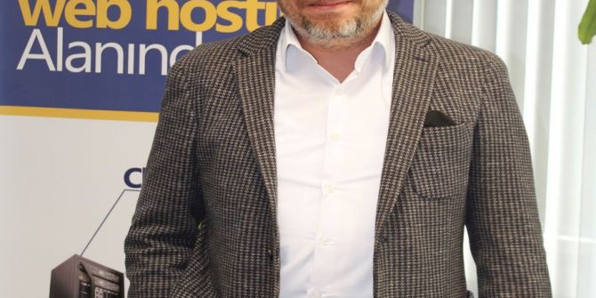 "İnternette Sınırlar Kalkıyor, Maliyetler Azalıyor"