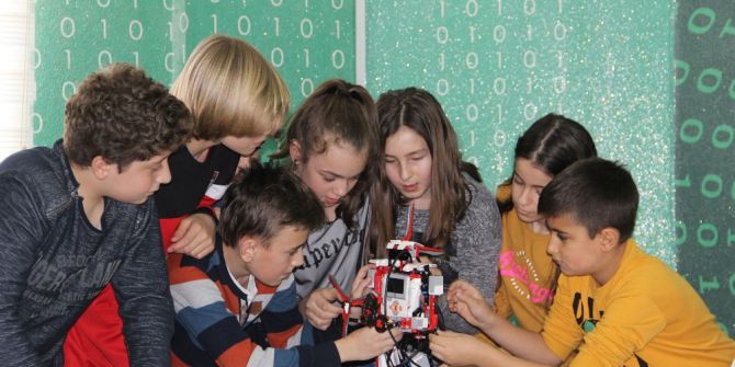 Öğrenciler Geleceklerini Kodluyor