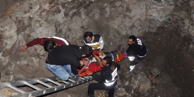 Kestirmeden Gitmek İsterken İnşaat Çukuruna Düşüp Yaralandı