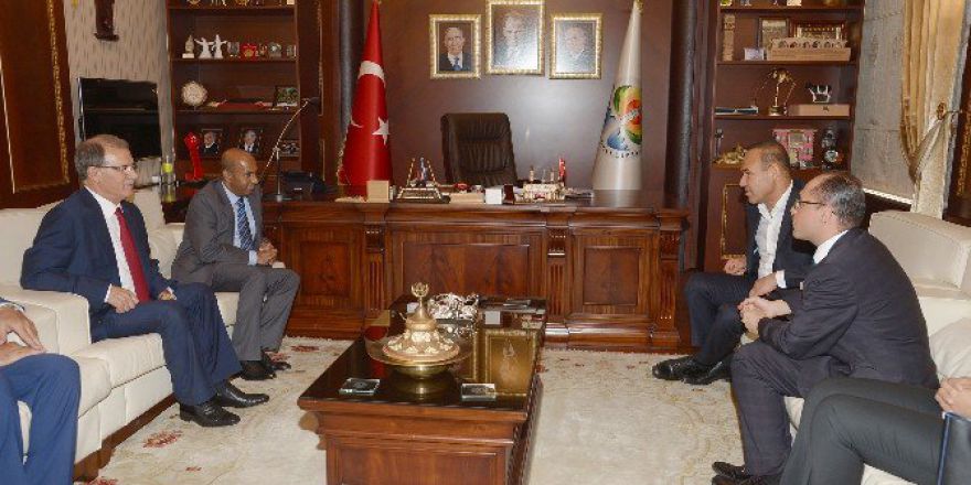 Başkan Sözlü, Sri Lanka Büyükelçisi Amza’yı Ağırladı