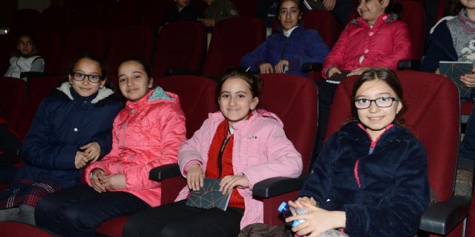 Aşt Şırnak’a Tiyatro Dolu Günler Yaşattı