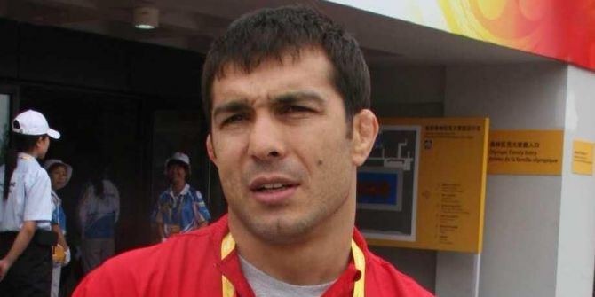 Şampiyon Güreşçi Şeref Eroğlu, Fair-play Üniversiteler Kervanı’nda