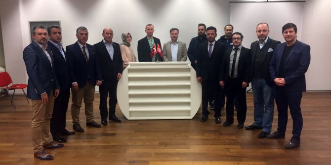 İsviçre’deki Türk Stk’lardan Çirkin Pankartı Kınama