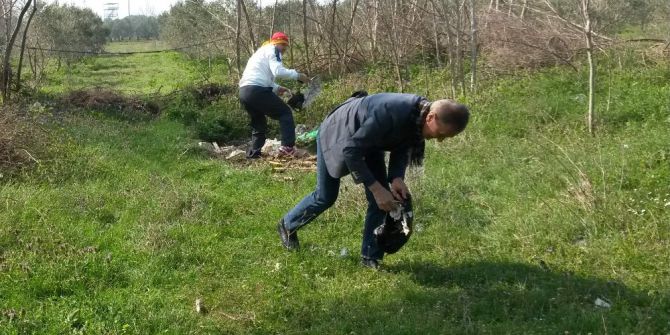 Bursalı İş Adamları Çevre İçin 3 Konteynır Çöp Topladı