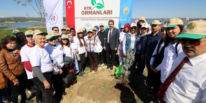 Üniversiteli Gençlerden "Kyk Ormanı"