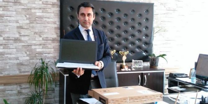 Geri Dönüşüme Destek Olan Okullara Bilgisayar Ve Yazıcı