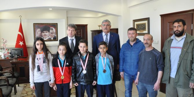 Tekvando Takımında Kaymakam Karahan’a Ziyaret