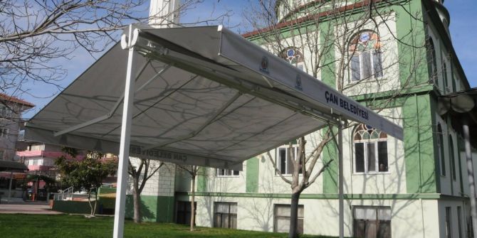 Çan Belediyesi İlçedeki Camileri Tente İle Donatıyor