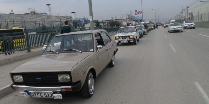 Klasik Otomobillerle Bursa Turu