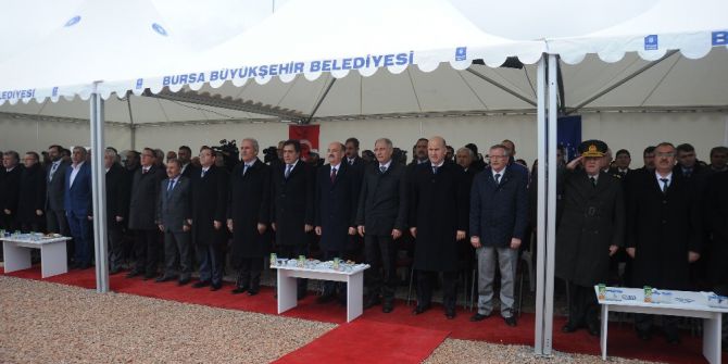 Bakan Müezzinoğlu: “16 Nisan’dan Sonra Ülkenin Yolculuğu Yönetim Anlamında Otobanlarda Olacak”