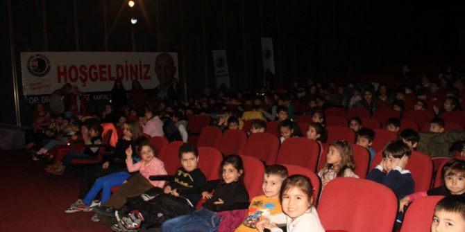 Kartal Belediyesi Kreş Öğrencileri Dünya Tiyatrolar Günü’nü Kutladı