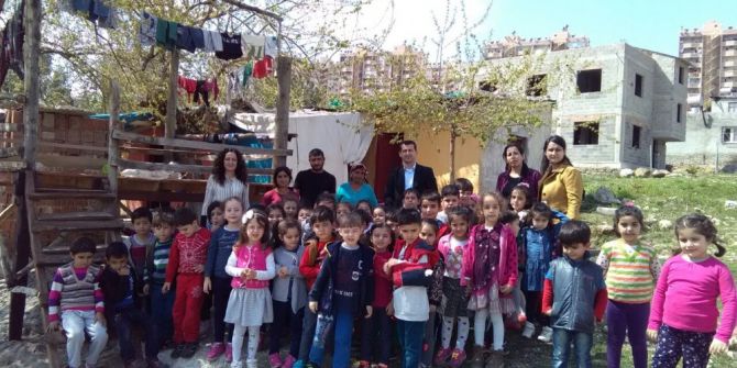 Minik Öğrencilerden Örnek Davranış