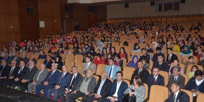 ‘Payitaht Abdülhamid’in Tahsin Paşası Malatya’da Öğrencilerle Buluştu