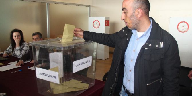 Elazığ Havalimanında Referandum Oylaması Başladı