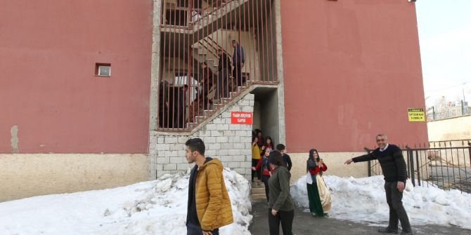 Hakkari’de Gerçeği Aratmayan Tatbikat