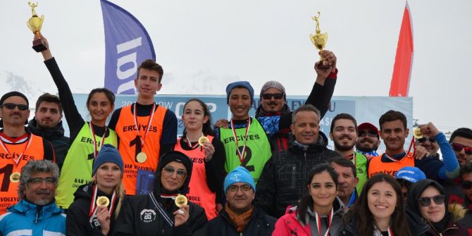Kar Voleybolu Üniversiteler Arası Erciyes Kupası Tamamlandı